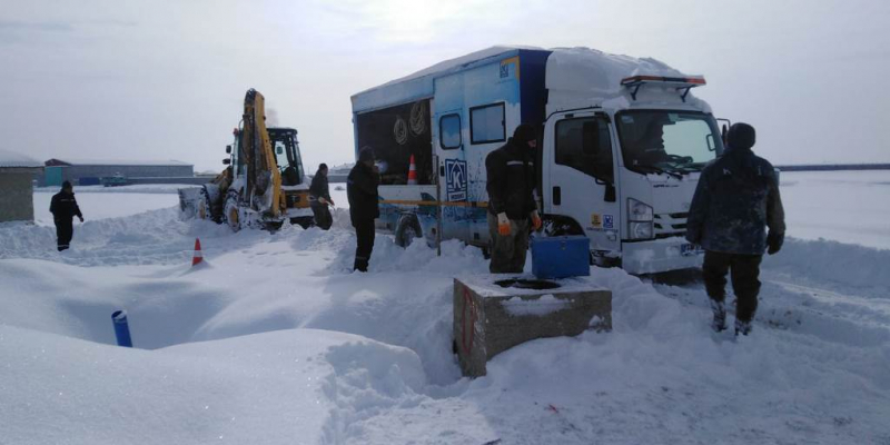 KOSKİ EKİPLERİ AĞIR HAVA ŞARTLARINA RAĞMEN…