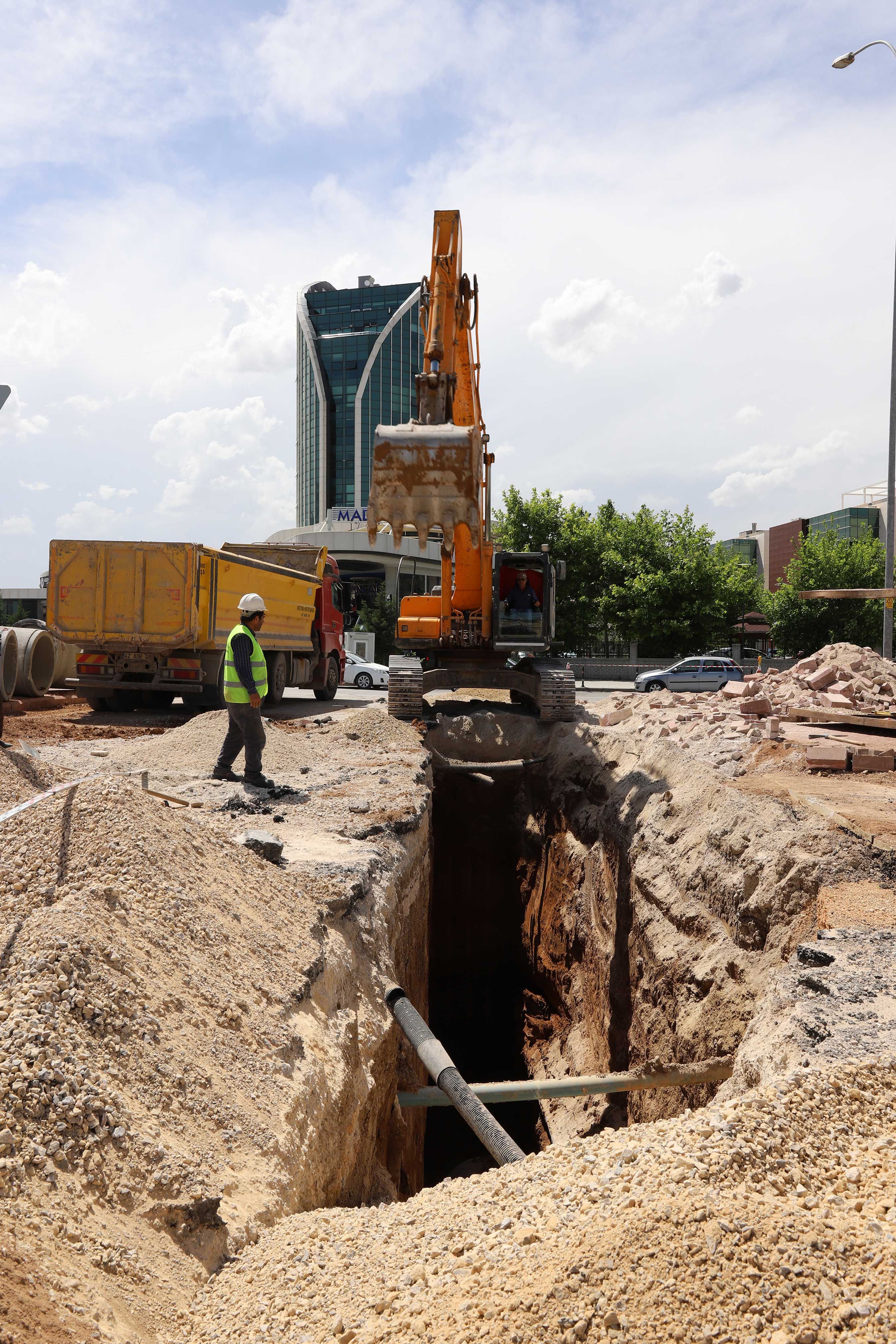 1 Yılda 143 KM Daha Kanalizasyon Şebekesi1