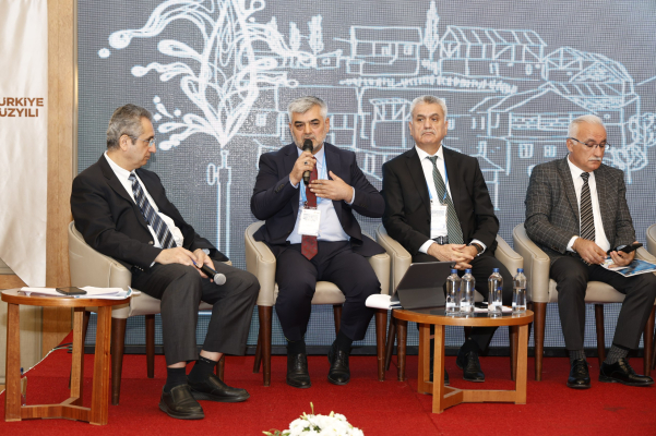 DEMİR: “MODERN KENTLERDE TÜM ALTYAPI CBS’YE…