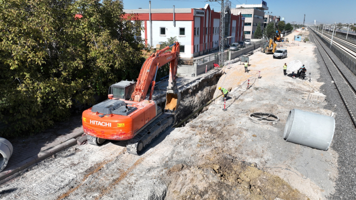 KOSKİ, BANLİYÖ HATTINDA ALTYAPIYI GÜÇLENDİRİYOR