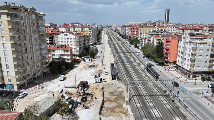 KOSKİ, BANLİYÖ HATTI GÜZERGAHINDAKİ 800…