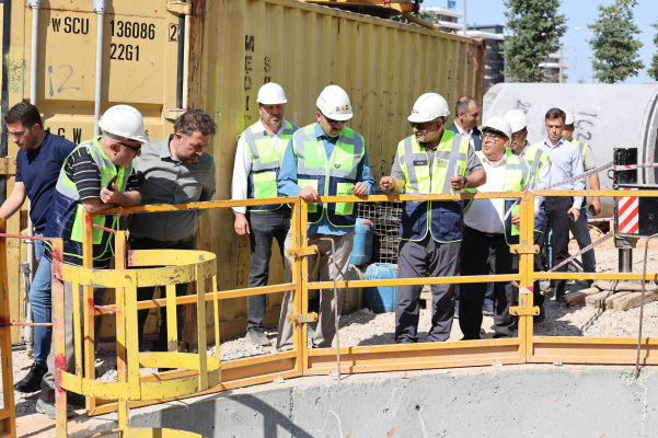 BAŞKAN ALTAY: “MİKRO TÜNEL İLE TRAFİĞİ KAPATMADAN…